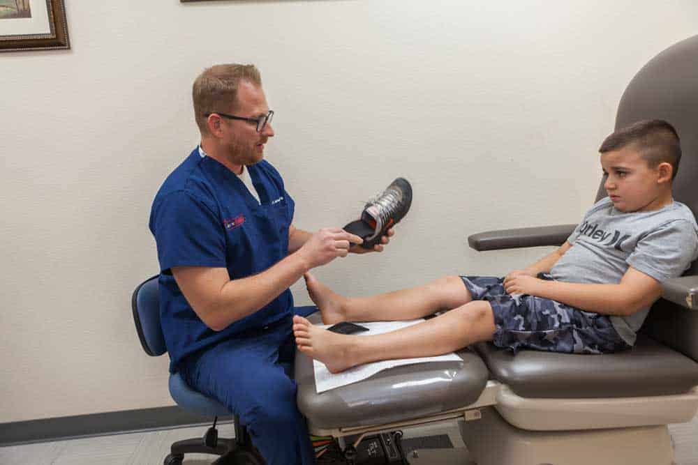 https://pediatricfootankle.com/wp-content/uploads/childrens-phoenix-podiatrist.jpg